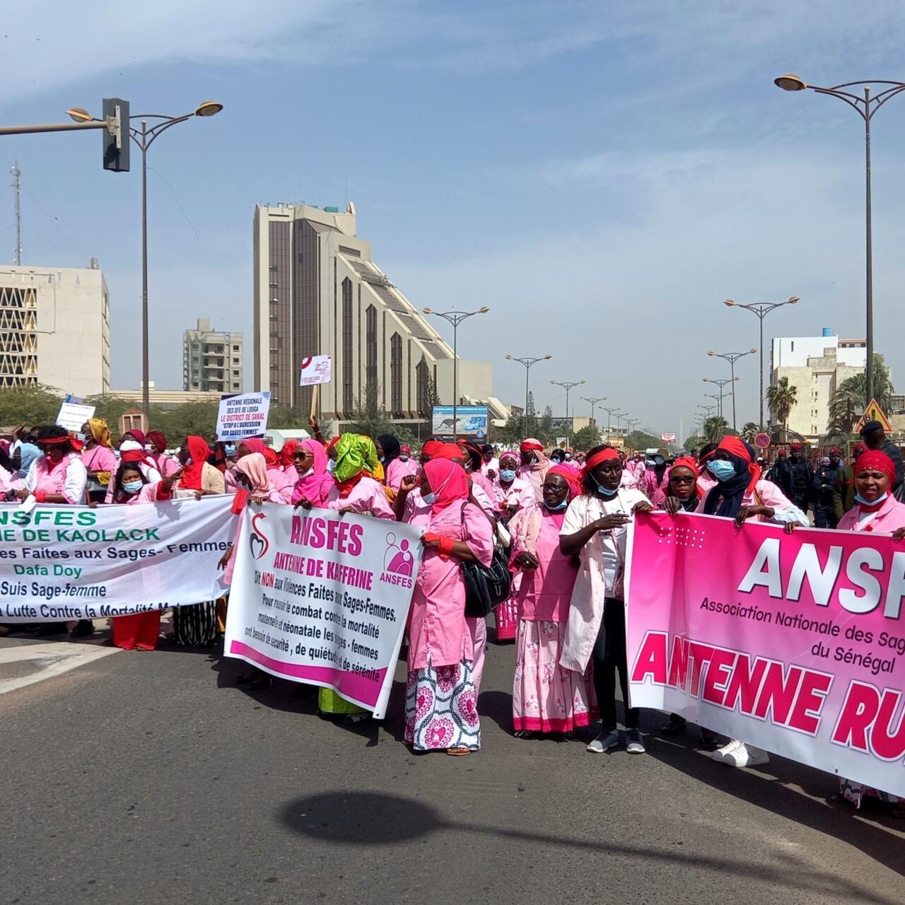 Reconnaissance de leur statut: Les sages-femmes interpellent le gouvernement