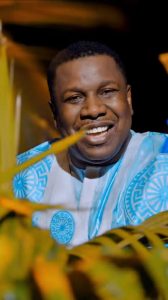 Affaire présumée d’homosexualité : l’artiste Djiby Dramé interpellé