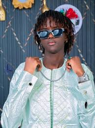 Soupçons d’escroquerie en ligne : la TikTokeuse Imane face à une nouvelle procédure judiciaire