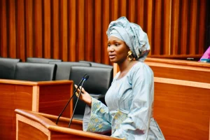 Anta Babacar Ngom devant le PM : « Sonko Réwmii Dokhoulee… »