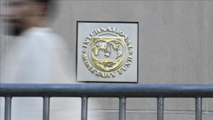 Le FMI approuve un prêt de 8,1 milliards de dollars pour soutenir la reconstruction de l’Ukraine après la guerre