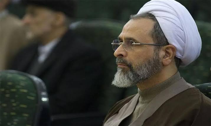 Alireza Arafi nommé membre clérical du Conseil intérimaire de direction en Iran