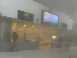 L&rsquo;aéroport du Koweït visé par un drone : suspension des vols et fermeture de l&rsquo;espace aérien