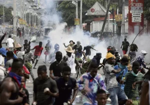Haïti : au moins 70 morts et 30 blessés dans un « massacre » de gangs, selon une ONG des droits humains