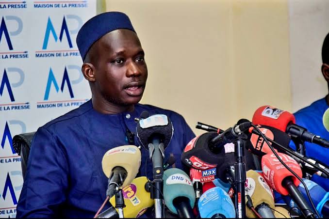 Fonds d’aide à la presse : Ibrahima Lissa Faye maintient ses accusations et réclame la transparence