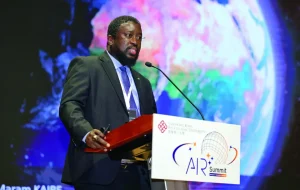 «Chaque dollar investi…» : Maram Kairé donne au secteur privé la recette pour gagner des milliards dans le secteur spatial