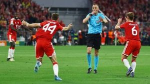 Ligue des Champions : le Bayern Munich dénonce un nouveau scandale arbitral 