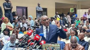 Dialogue national : l’APR décline l’appel au dialogue de Bassirou Diomaye Faye