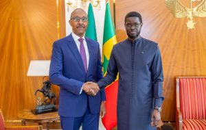 Rencontre au Palais : Abdoul Mbaye aborde les grandes questions du Sénégal avec le président Diomaye Faye