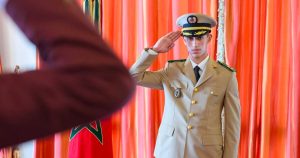 Le roi du Maroc Mohammed VI nomme son fils, le prince héritier, au poste de coordinateur à l&rsquo;état-major général de l&rsquo;armée