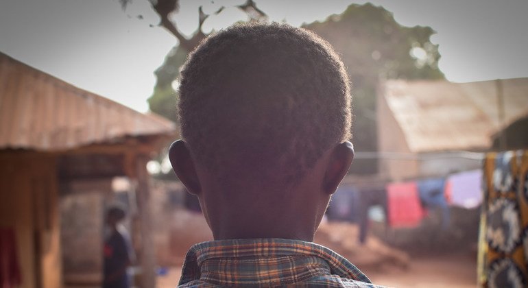 Viol à Jaxaay : un boutiquier, accusé par un garçon de 7 ans, trahi par un drap taché de sperme