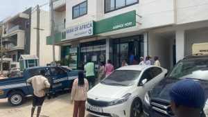 Tentative de braquage à BOA Yoff : un homme encagoulé interpellé par la gendarmerie