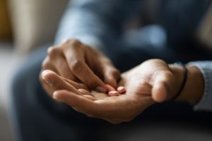 Antidépresseurs : les traitements de longue durée sont-ils vraiment utiles ?