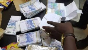 Mbour : 752 millions de FCFA saisis lors du démantèlement d’un réseau de faux monnayeurs