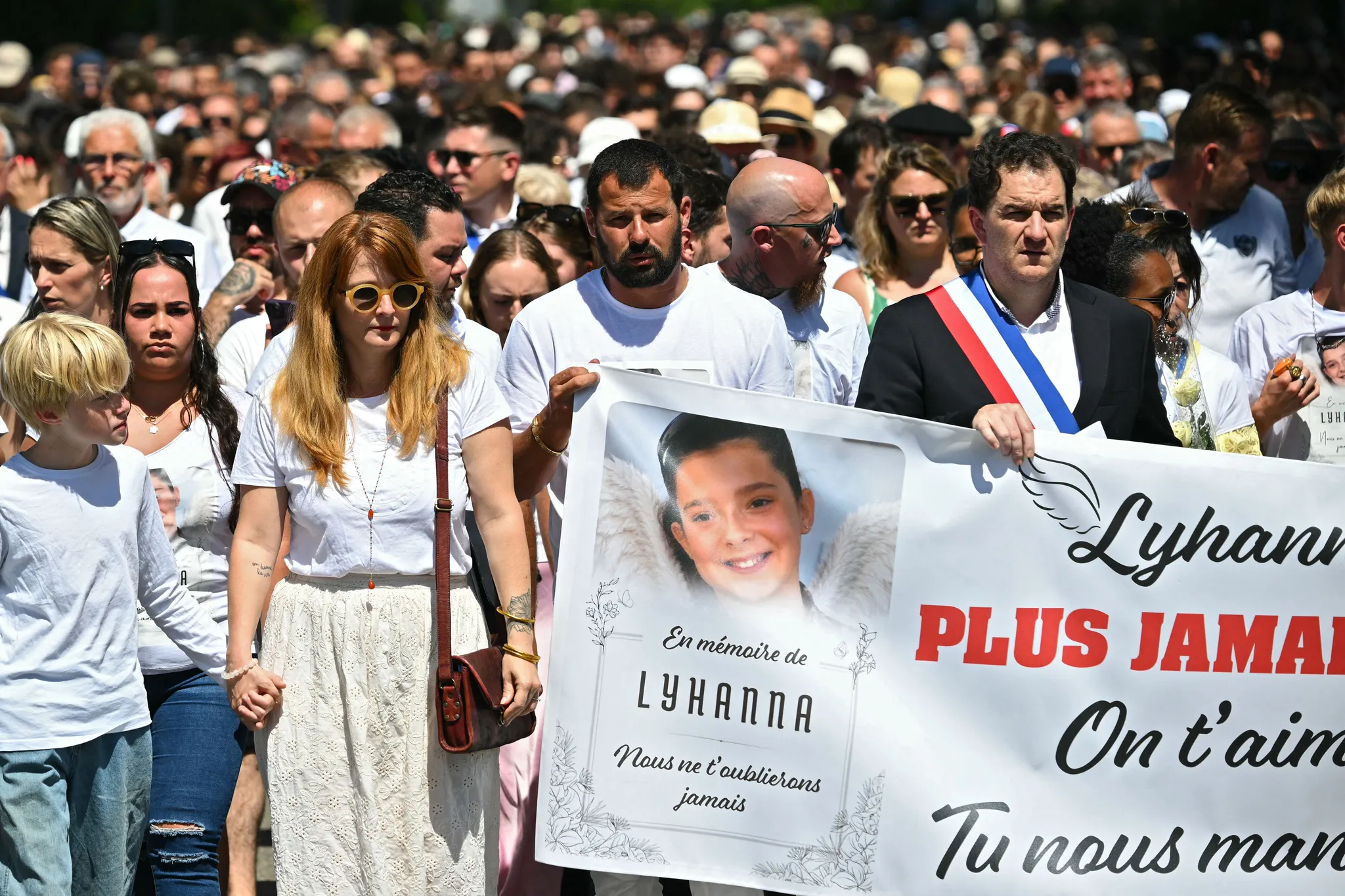 Mort de Lyhanna: la mère de Rosa, qui accuse Jérôme Barella de viols, estime que « la justice n&rsquo;a pas fait son travail »