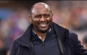 Sénégal : Patrick Vieira proche de succéder à Pape Thiaw sur le banc des Lions