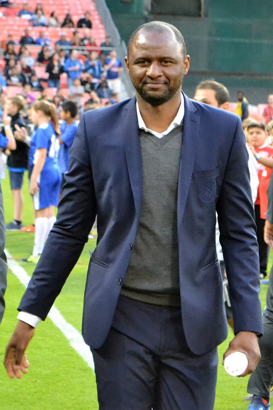 Patrick Vieira : un contrat de quatre ans et deux objectifs majeurs pour les Lions