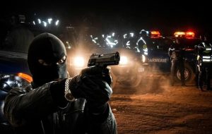 Mbour : 76 millions de F CFA emportés lors d’un braquage près de la Banque Islamique, sous la pluie et dans le noir