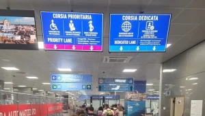 L’Espagne imposera des contrôles aux voyageurs de l&rsquo;Italie sur fond de différend autour de la crise migratoire à Ceuta