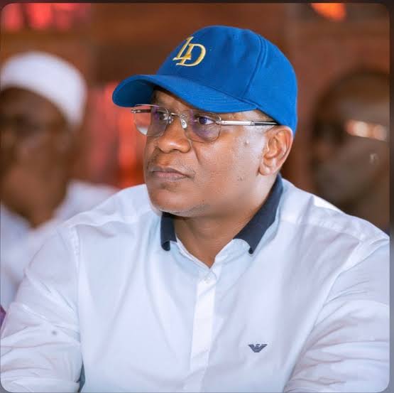 Justice : Lat Diop obtient l’autorisation de sortir du pays et s’envole pour Paris