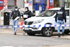 France : le suspect de l’attentat raciste reconnaît avoir ciblé des personnes musulmanes ou d’origine africaine
